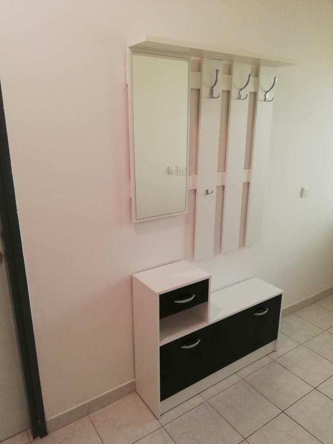 Appartement Mala Kuca à Vodice Extérieur photo